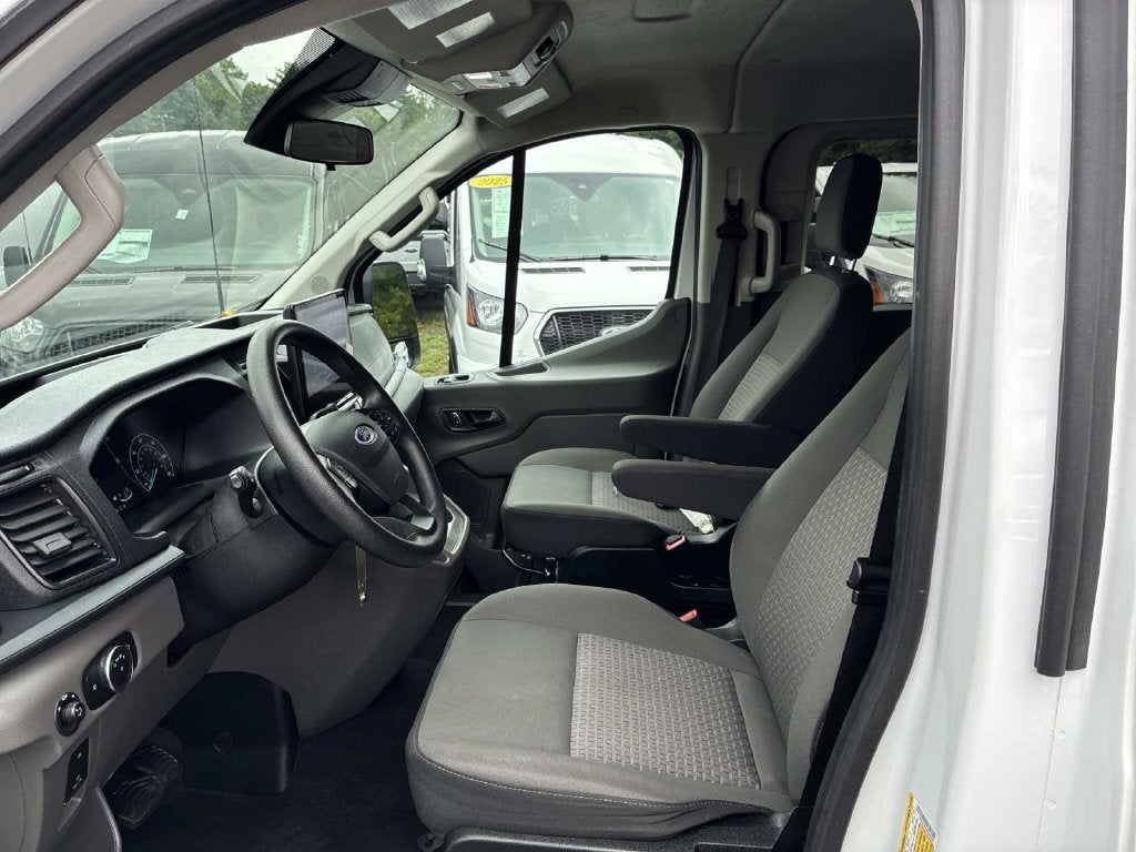 2024 Ford Transit-350 XLT