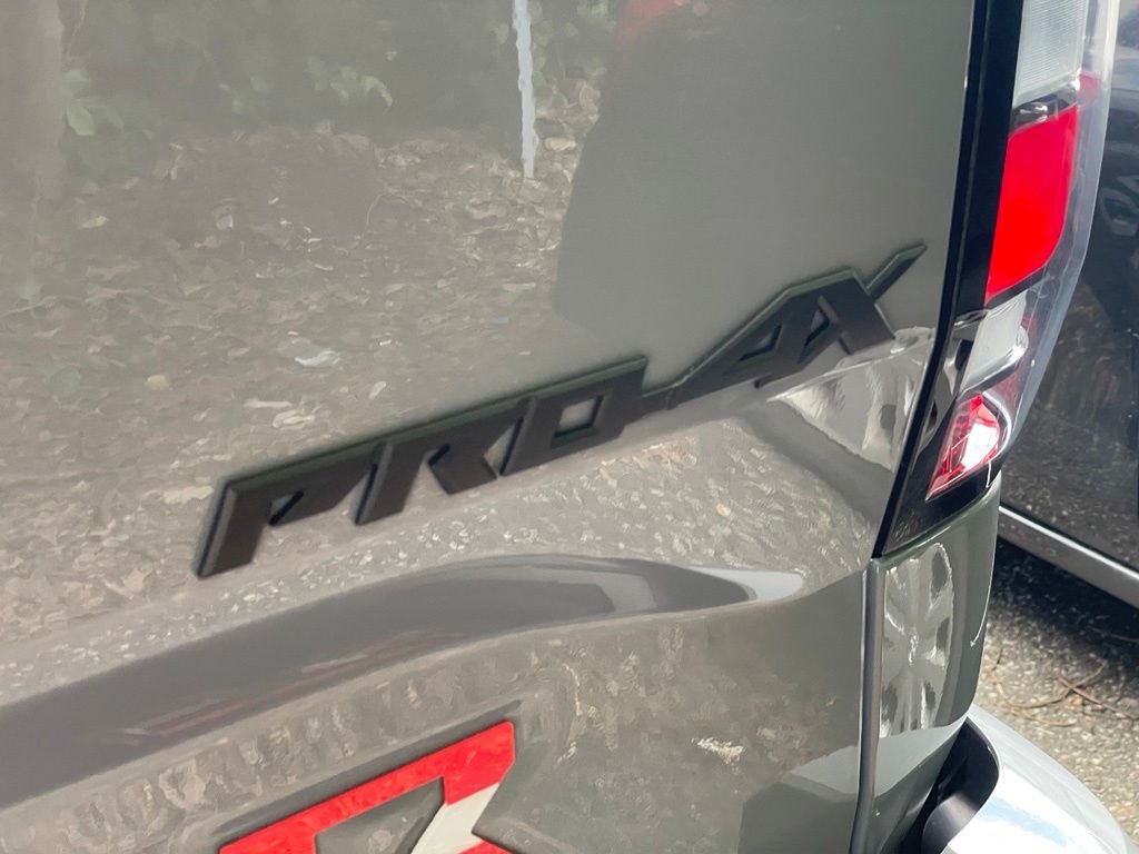 2024 Nissan Frontier PRO-4X