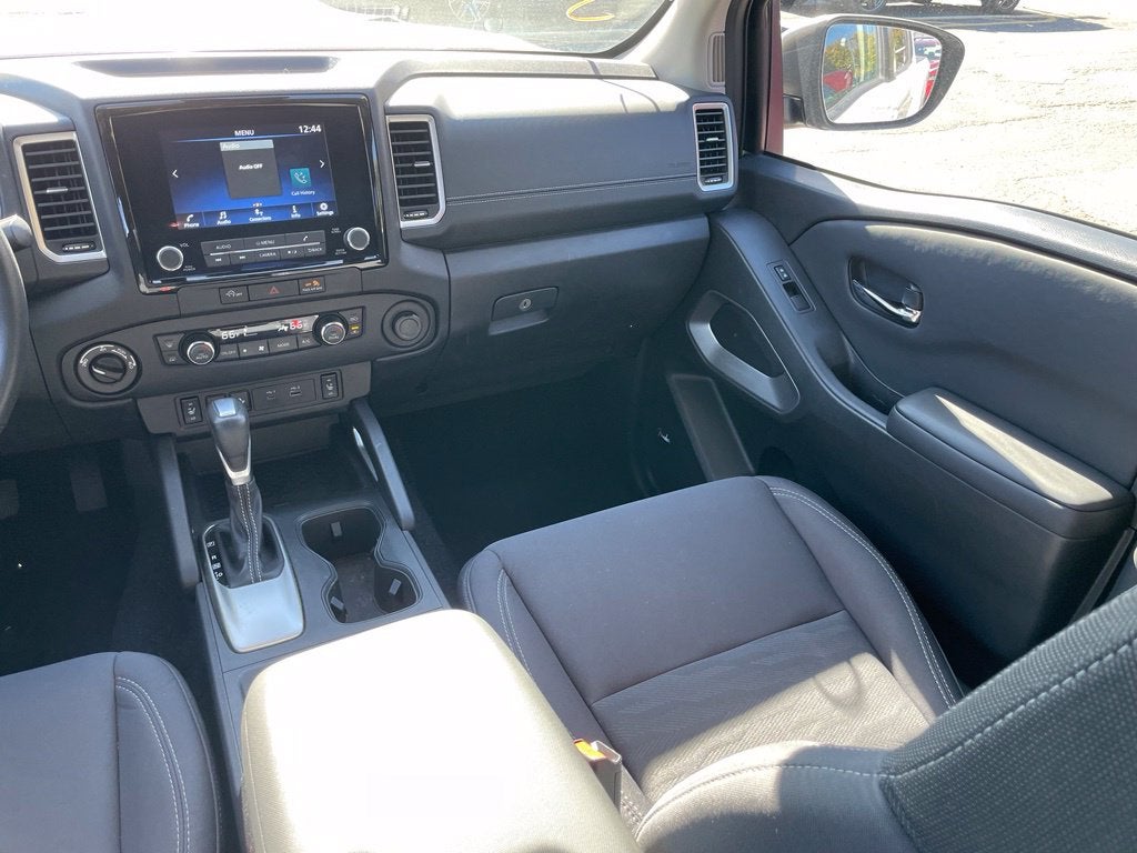 2023 Nissan Frontier SV Convenience & Tech Pkg