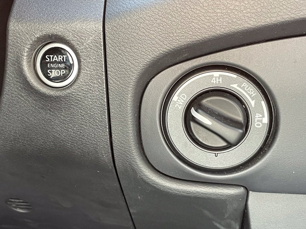 2023 Nissan Frontier SV Convenience & Tech Pkg