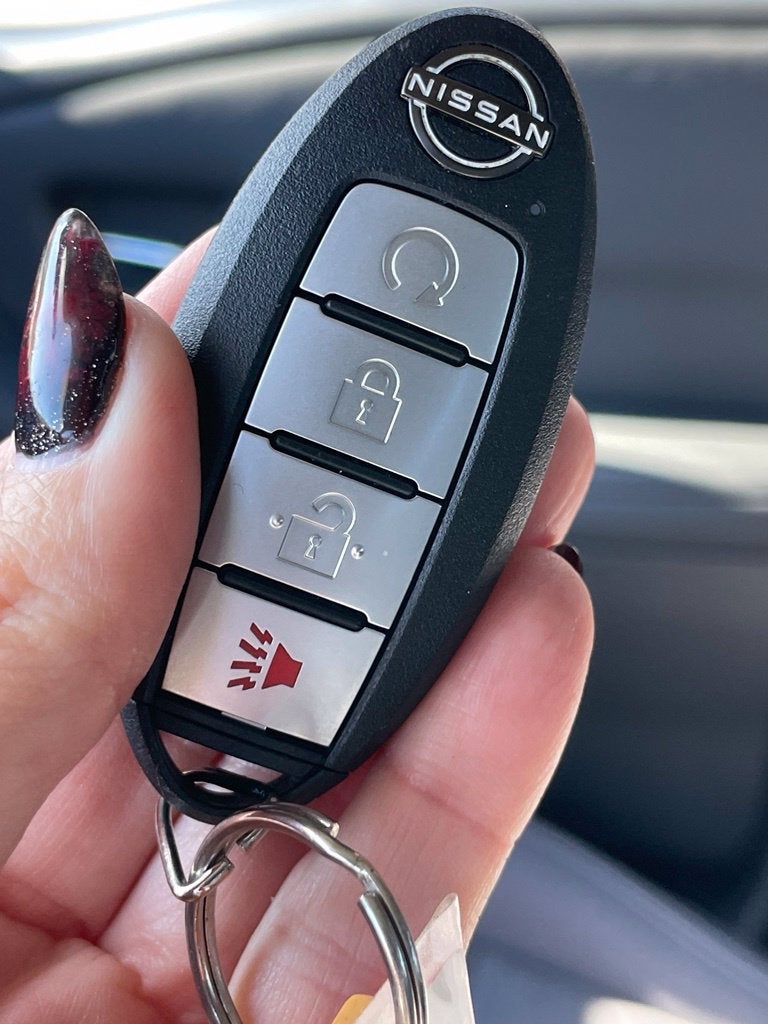 2023 Nissan Frontier SV Convenience & Tech Pkg