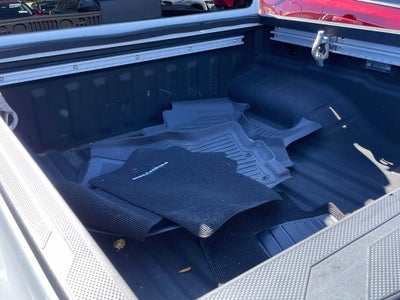 2023 Nissan Frontier SV Convenience & Tech Pkg