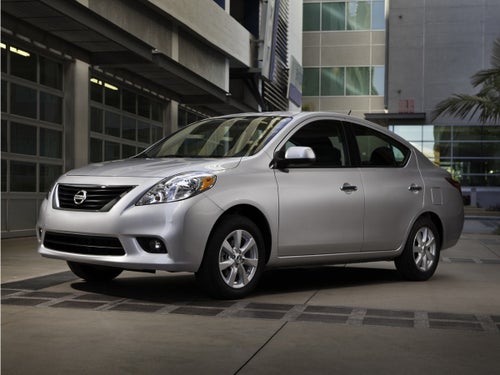 2013 Nissan Versa 1.6 SV