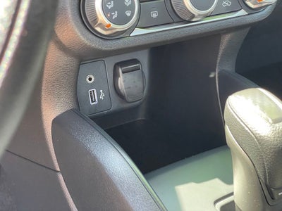 2024 Nissan Versa 1.6 S S Plus package