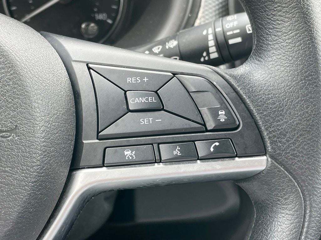 2022 Nissan Kicks SV