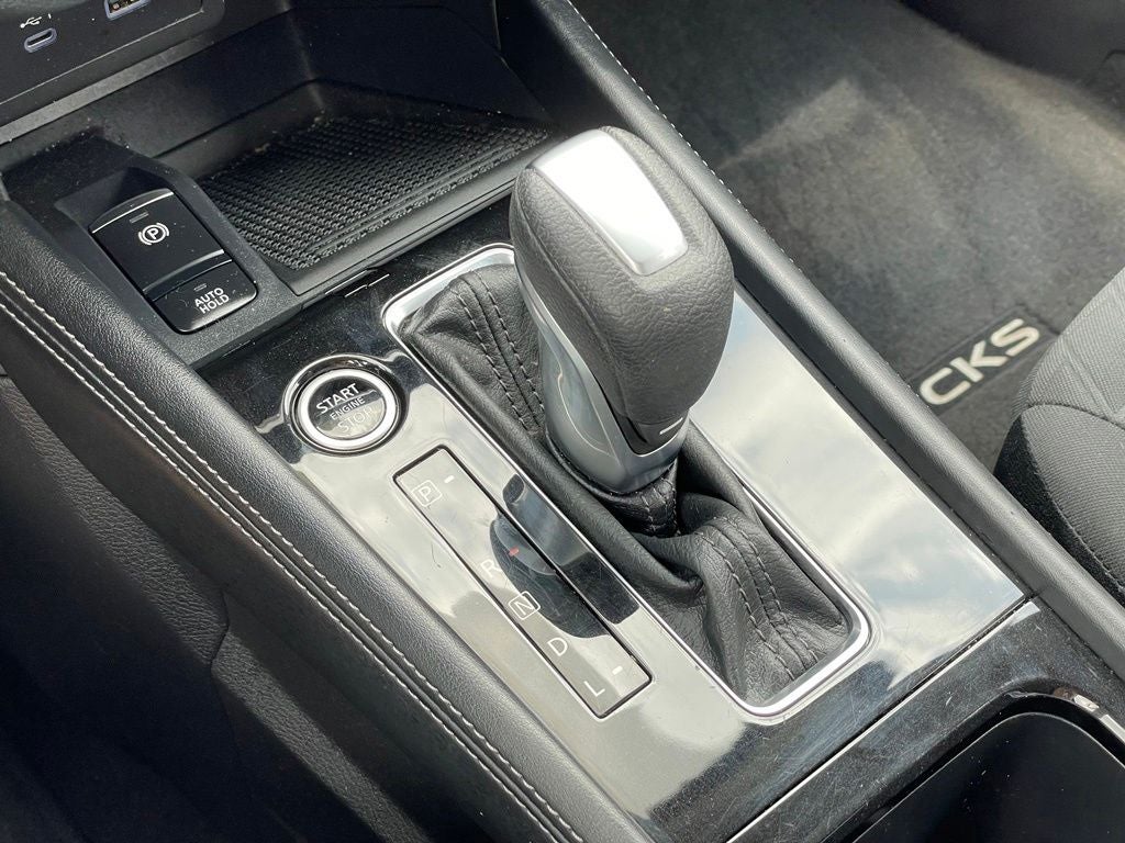 2022 Nissan Kicks SV