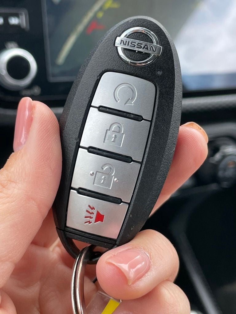 2022 Nissan Kicks SV