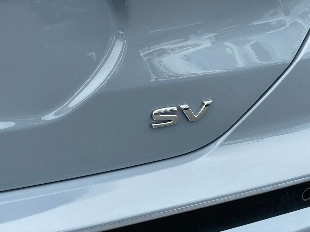 2023 Nissan Kicks SV Two-Tone Paint