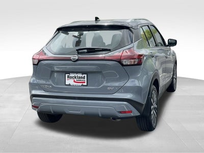2023 Nissan Kicks SV Two-Tone Paint