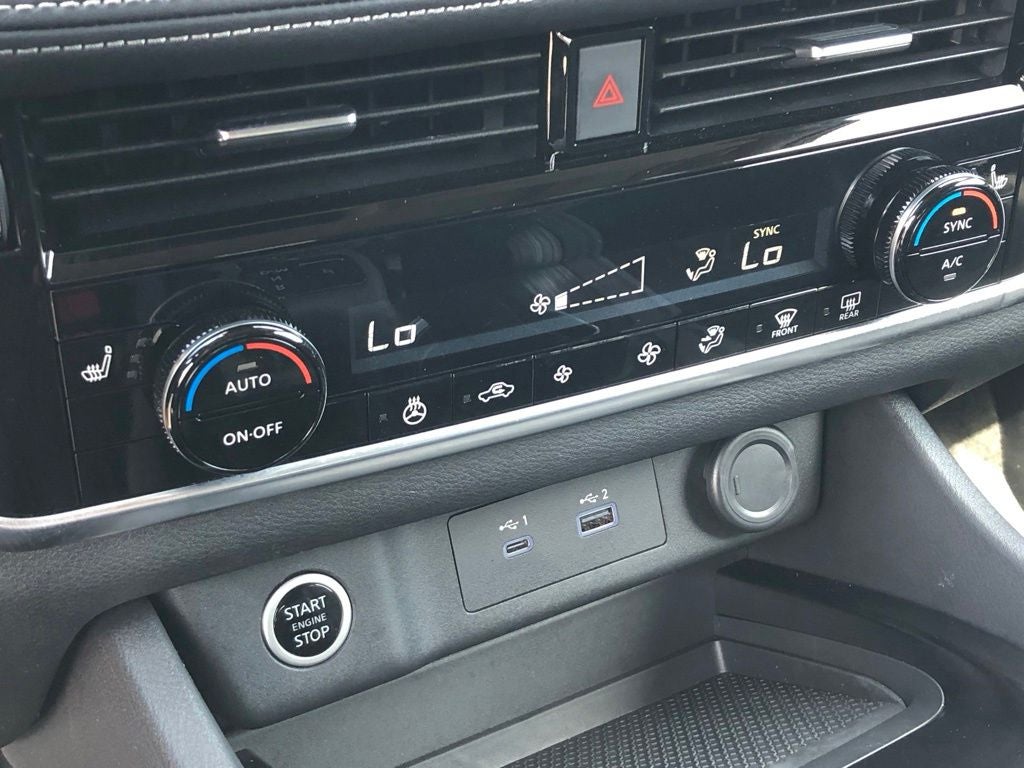 2022 Nissan Rogue SV Premium