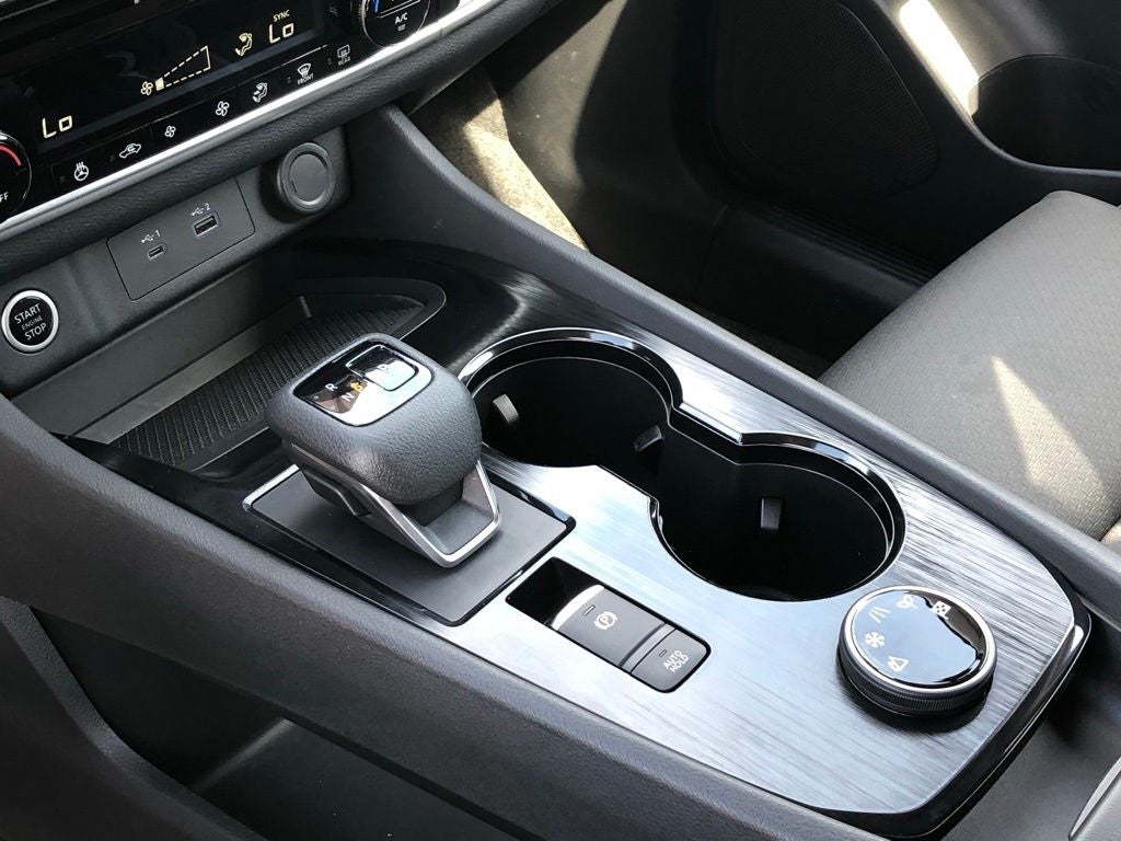 2022 Nissan Rogue SV Premium