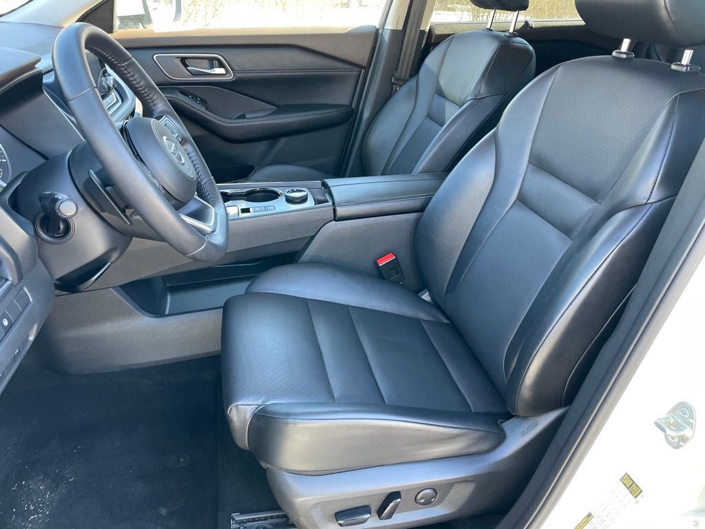 2023 Nissan Rogue SV Premium