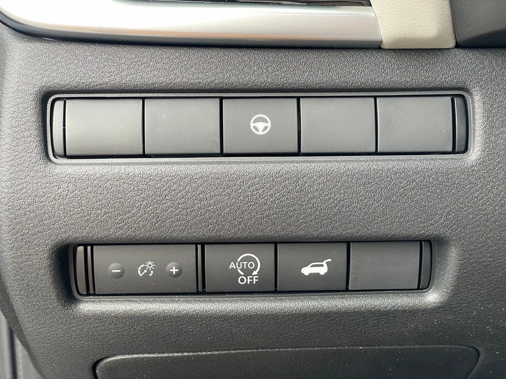 2023 Nissan Rogue SL Premium