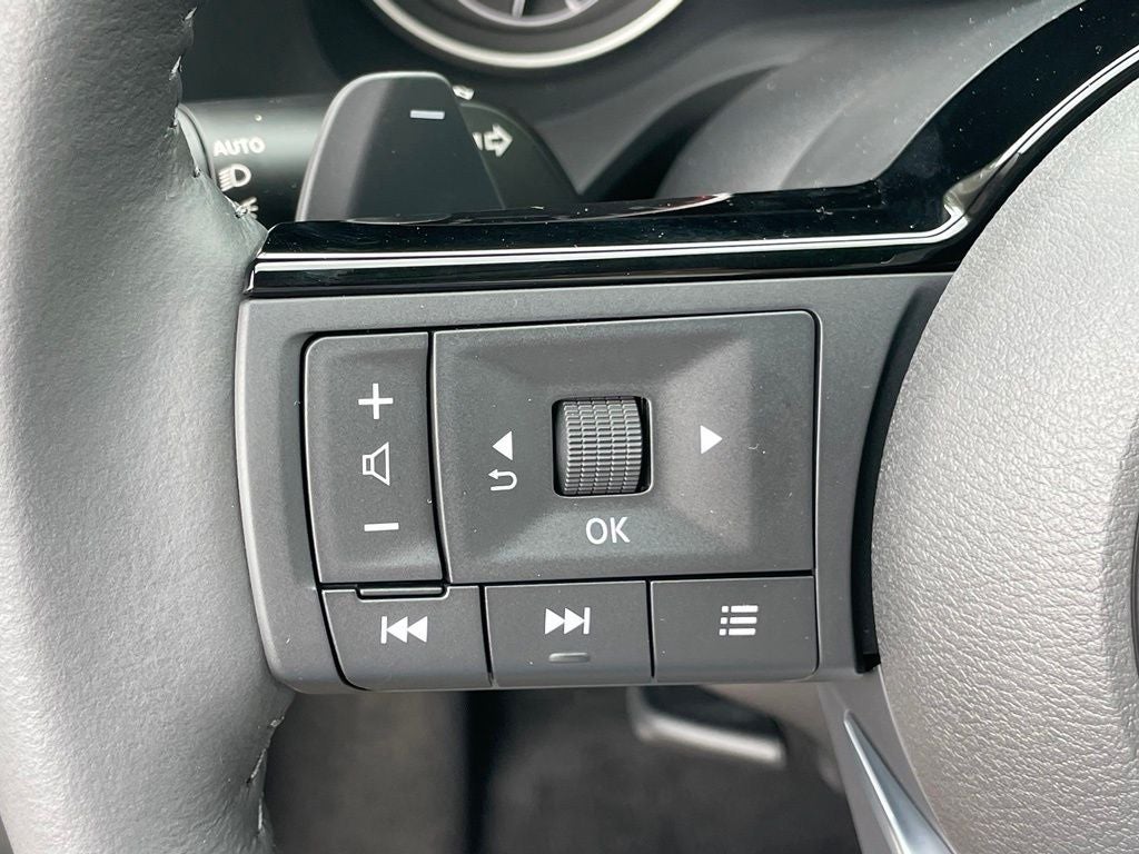 2023 Nissan Rogue SL Premium