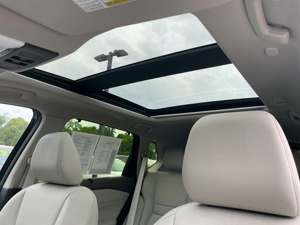 2023 Nissan Rogue SL Premium