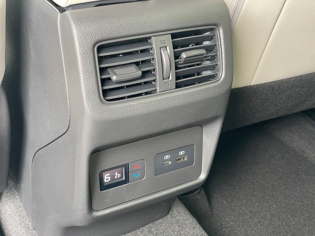 2023 Nissan Rogue SL Premium