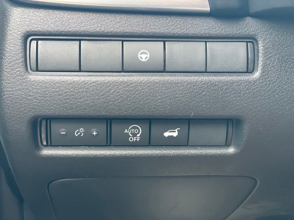2023 Nissan Rogue SL Premium