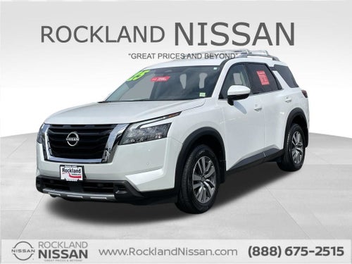 2025 Nissan Pathfinder SL