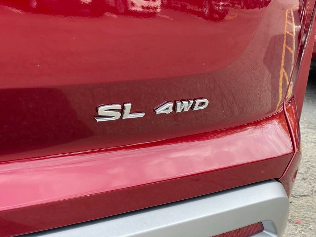 2023 Nissan Pathfinder SL Premium