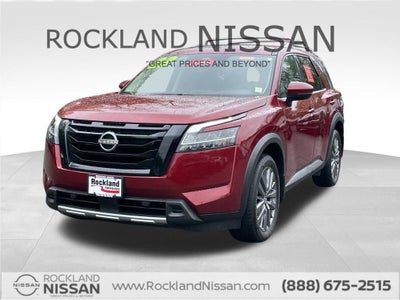 2023 Nissan Pathfinder SL Premium