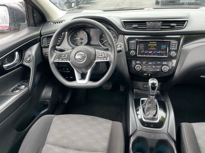 2020 Nissan Rogue Sport SV