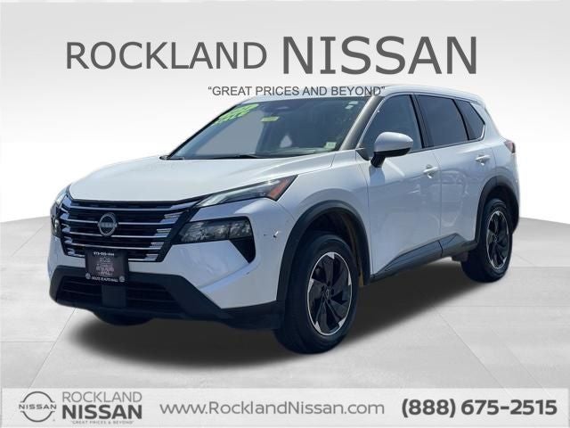 2023 Nissan Rogue SV with Cloth Seating