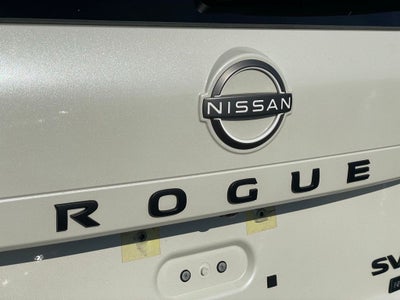 2023 Nissan Rogue SV Midnight Premium