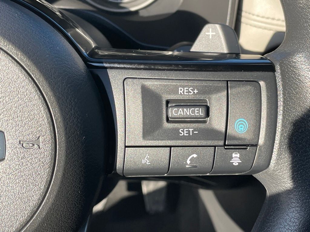 2023 Nissan Rogue SV Cloth Seats