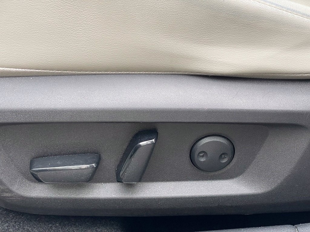 2023 Nissan Rogue SV Premium