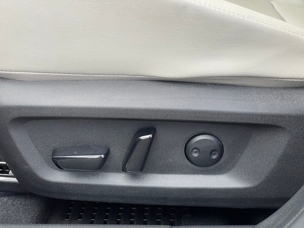2026 Nissan Rogue SV Premium