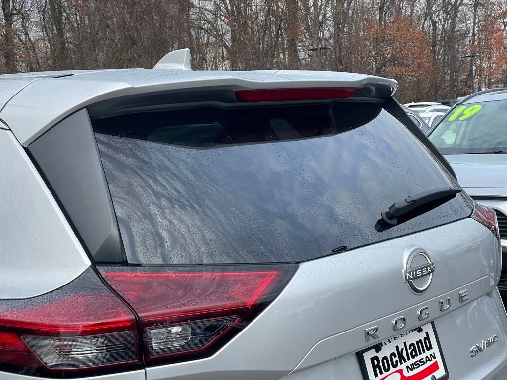 2023 Nissan Rogue SV Cloth Seating