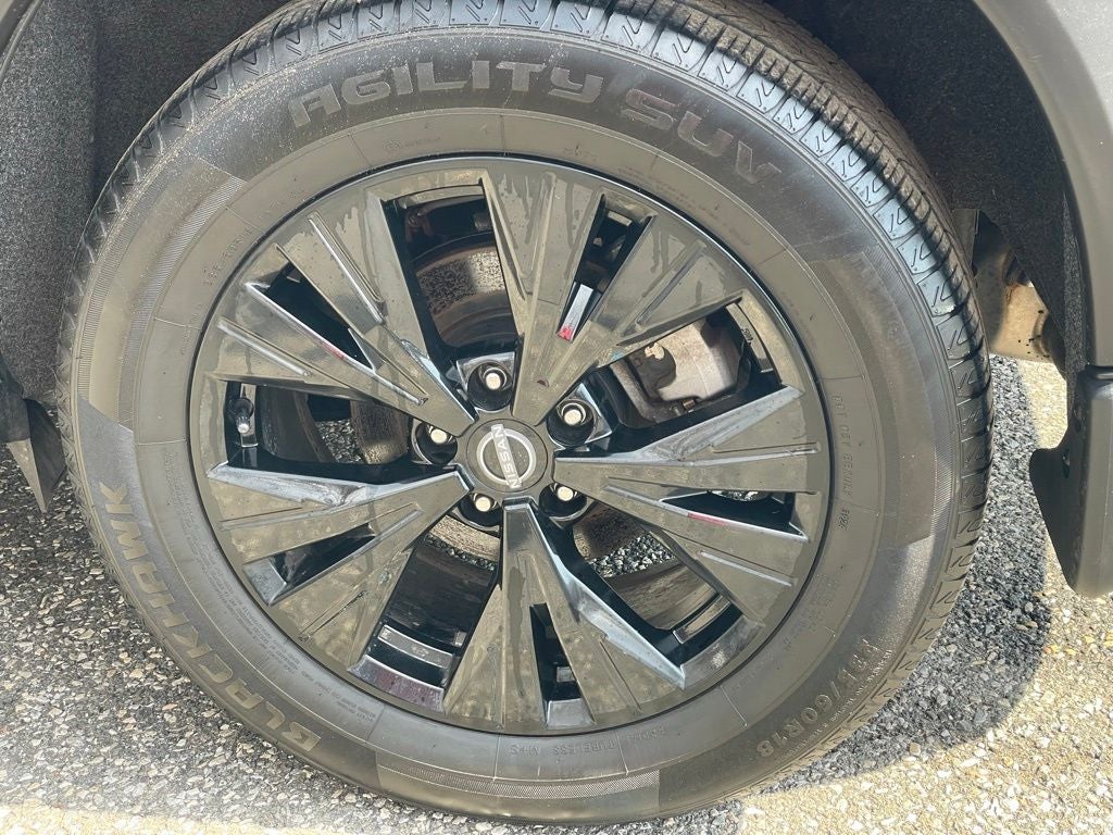 2023 Nissan Rogue SV Midnight Premium