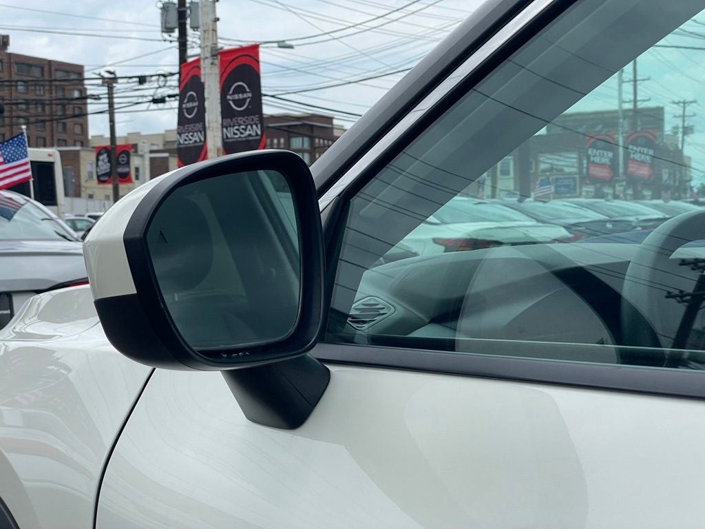 2023 Nissan Rogue SV Premium