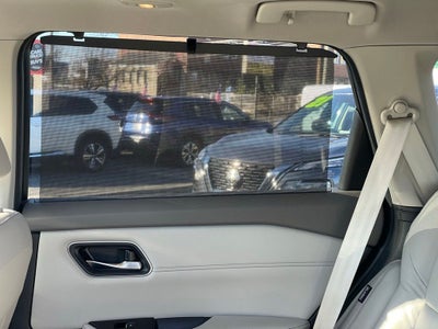 2023 Nissan Rogue SL Two-Tone