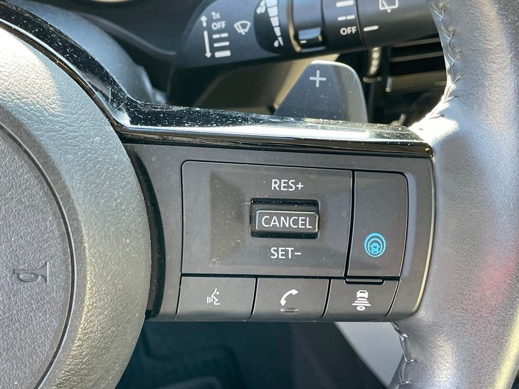2023 Nissan Rogue SL Two-Tone