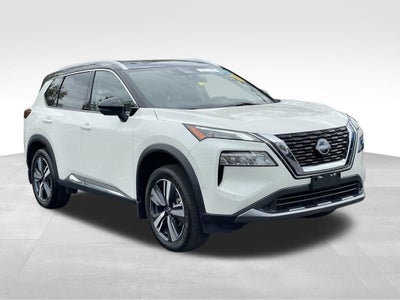 2023 Nissan Rogue SL Two-Tone