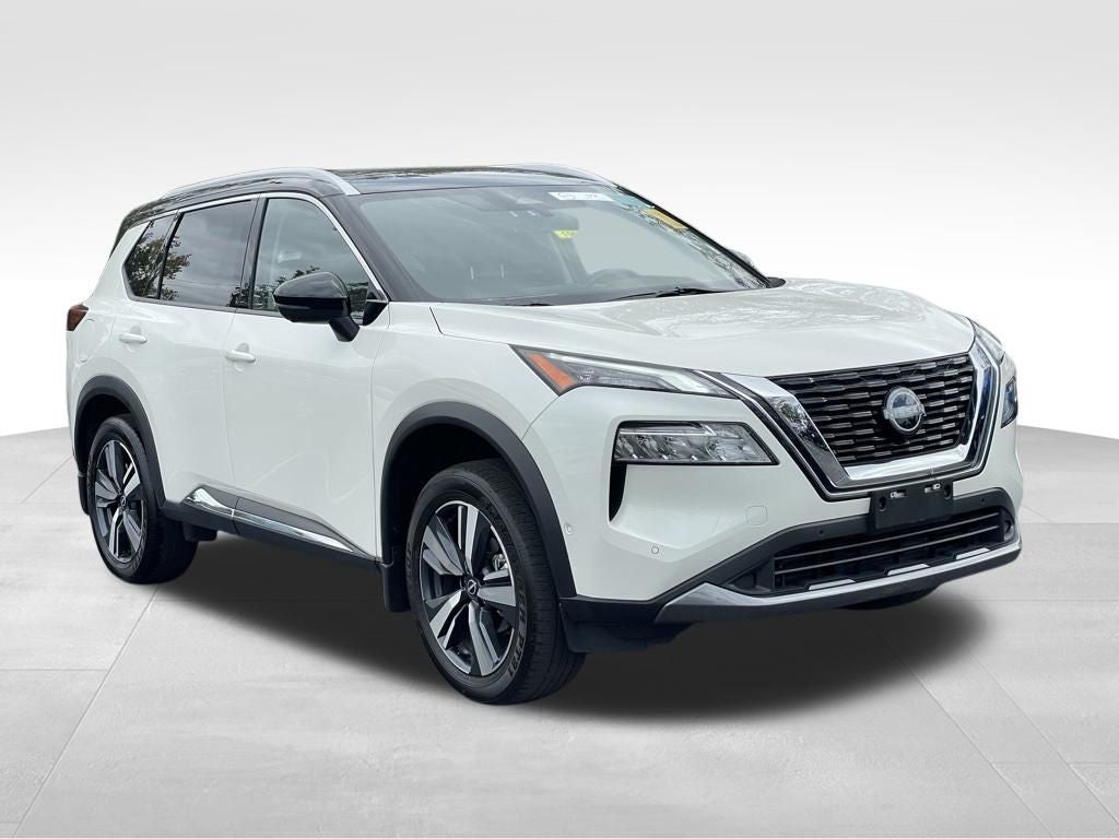 2023 Nissan Rogue SL Two-Tone