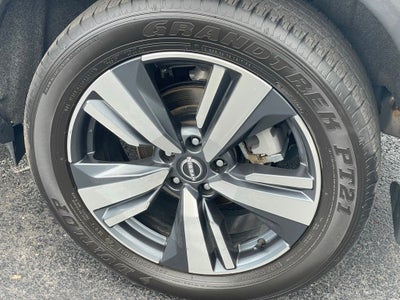 2023 Nissan Rogue SL Two-Tone