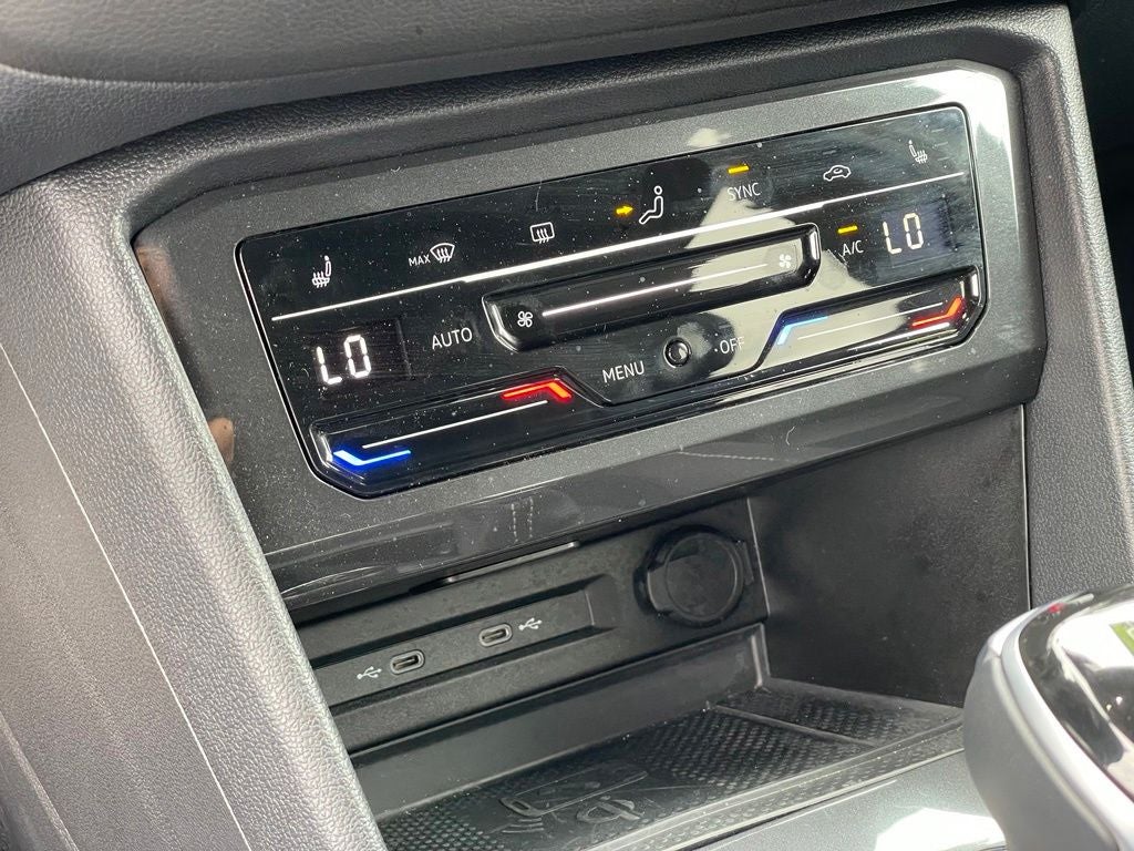 2024 Volkswagen Tiguan 2.0T SE R-Line Black