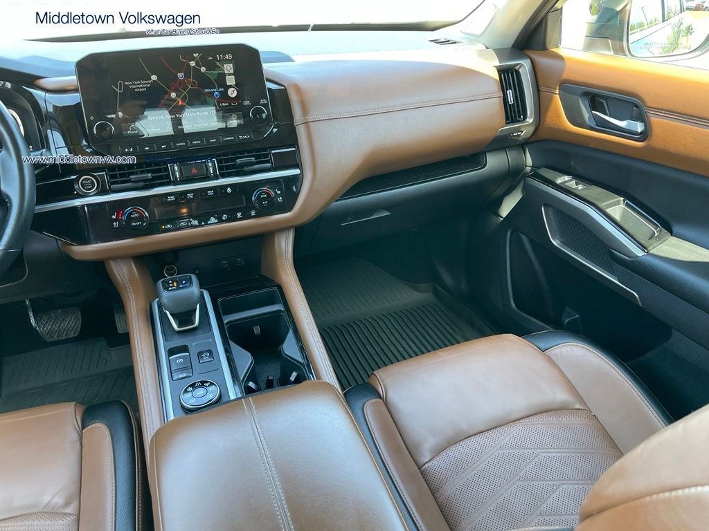 2023 Nissan Pathfinder Platinum