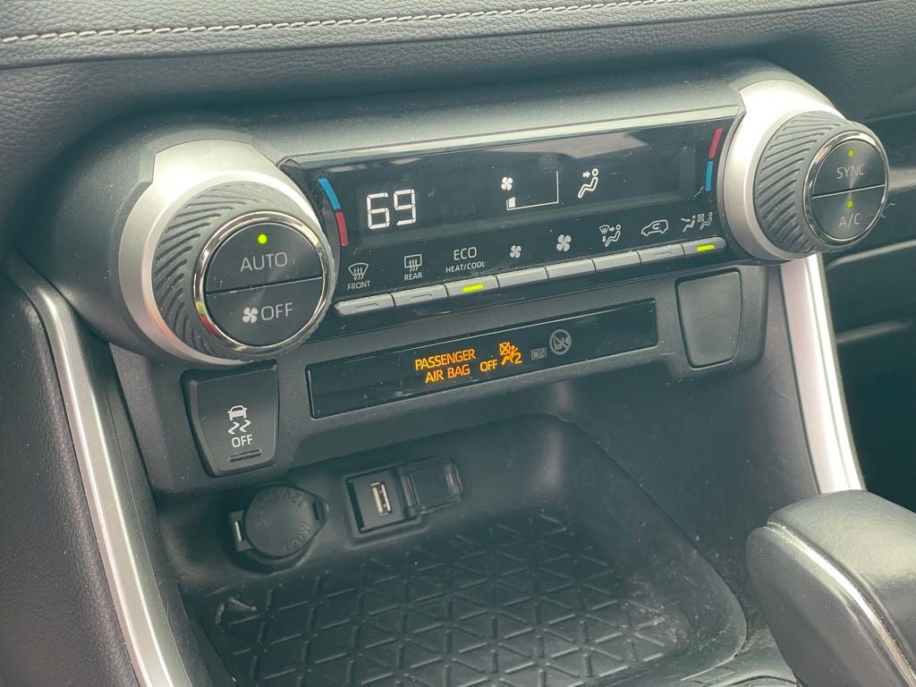 2021 Toyota RAV4 Hybrid XLE Premium