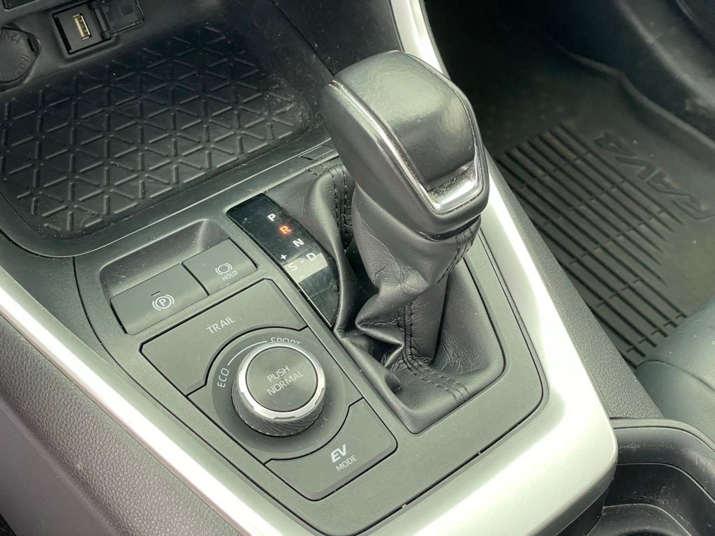2021 Toyota RAV4 Hybrid XLE Premium