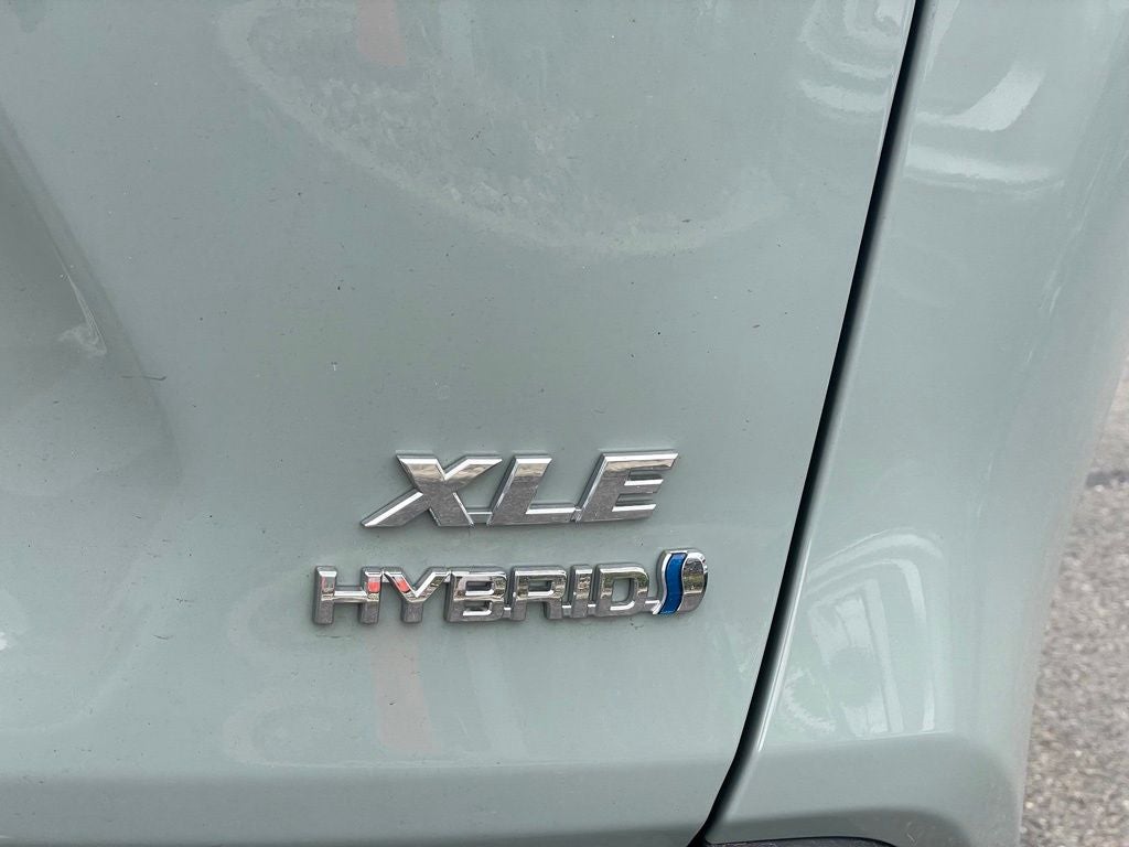 2021 Toyota RAV4 Hybrid XLE Premium