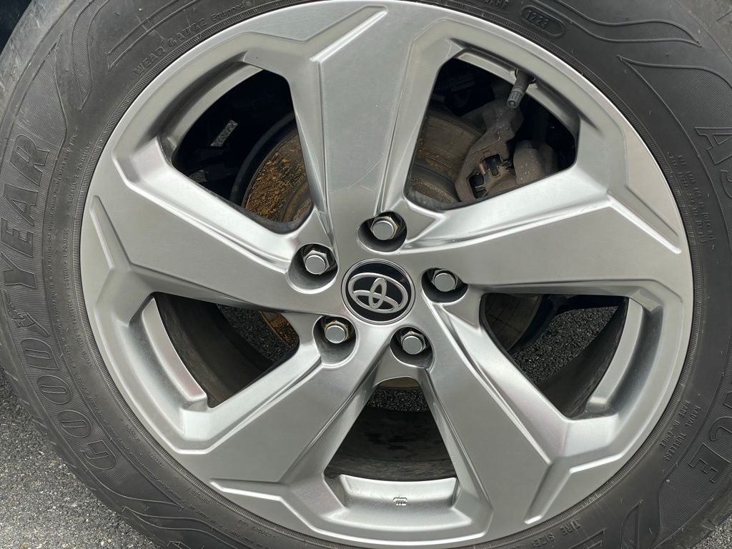 2021 Toyota RAV4 Hybrid XLE Premium