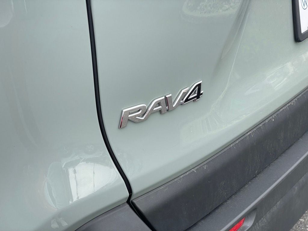 2021 Toyota RAV4 Hybrid XLE Premium