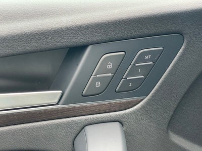 2023 Audi Q5 45 S line Premium quattro