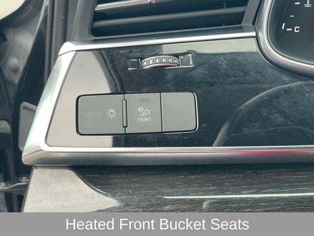 2022 Audi Q7 55 Premium Plus