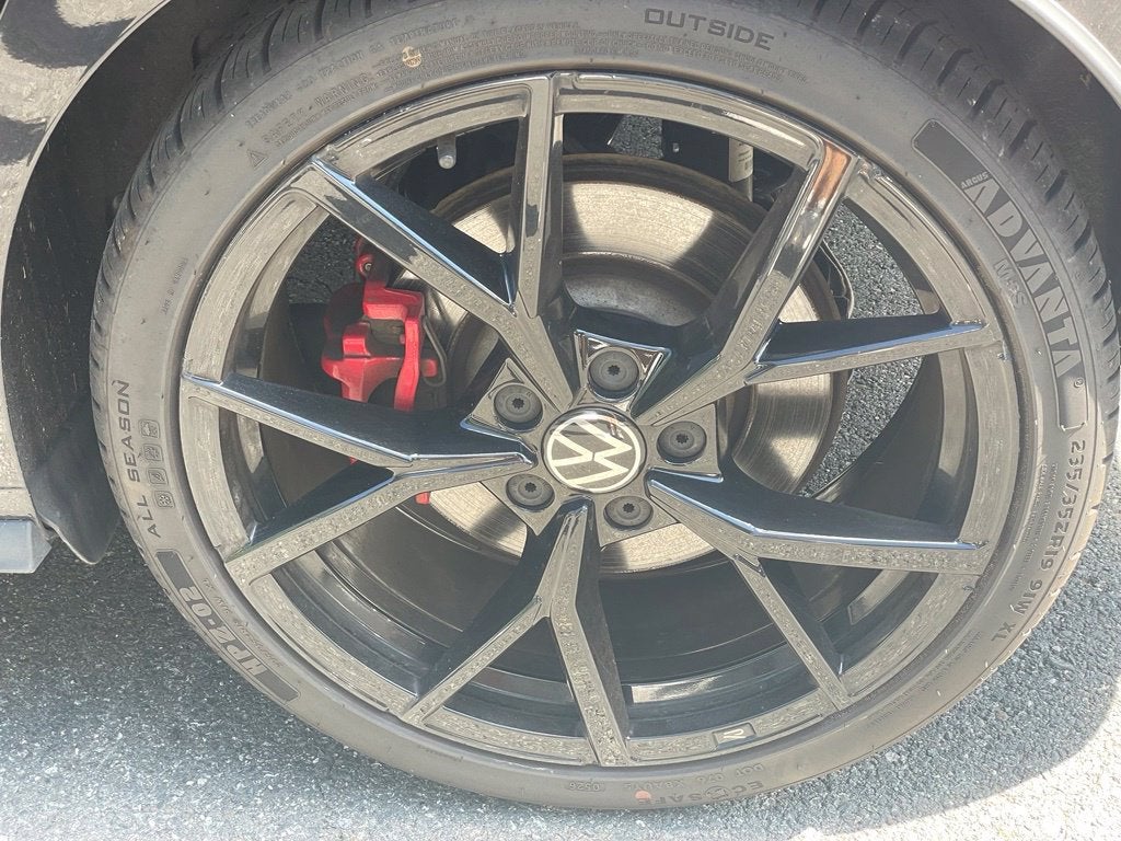 2024 Volkswagen Golf GTI Autobahn