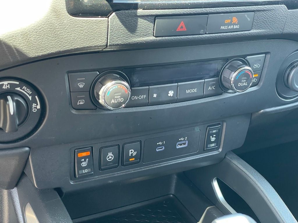 2023 Nissan Frontier SV