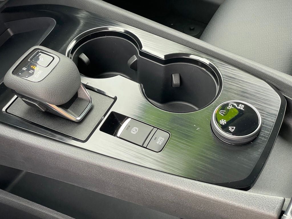 2023 Nissan Rogue SV premium